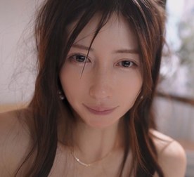 4939398?tag=TXpVeU1URXhOalU9｜FC2-PPV-4939398 【顔も体も美麗な45歳のシンマ.マ】生活感溢れる自宅でハメ潮吹きまくり。3Pで中出し2発！（レーベル文脈）